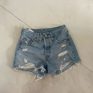 levi shorts